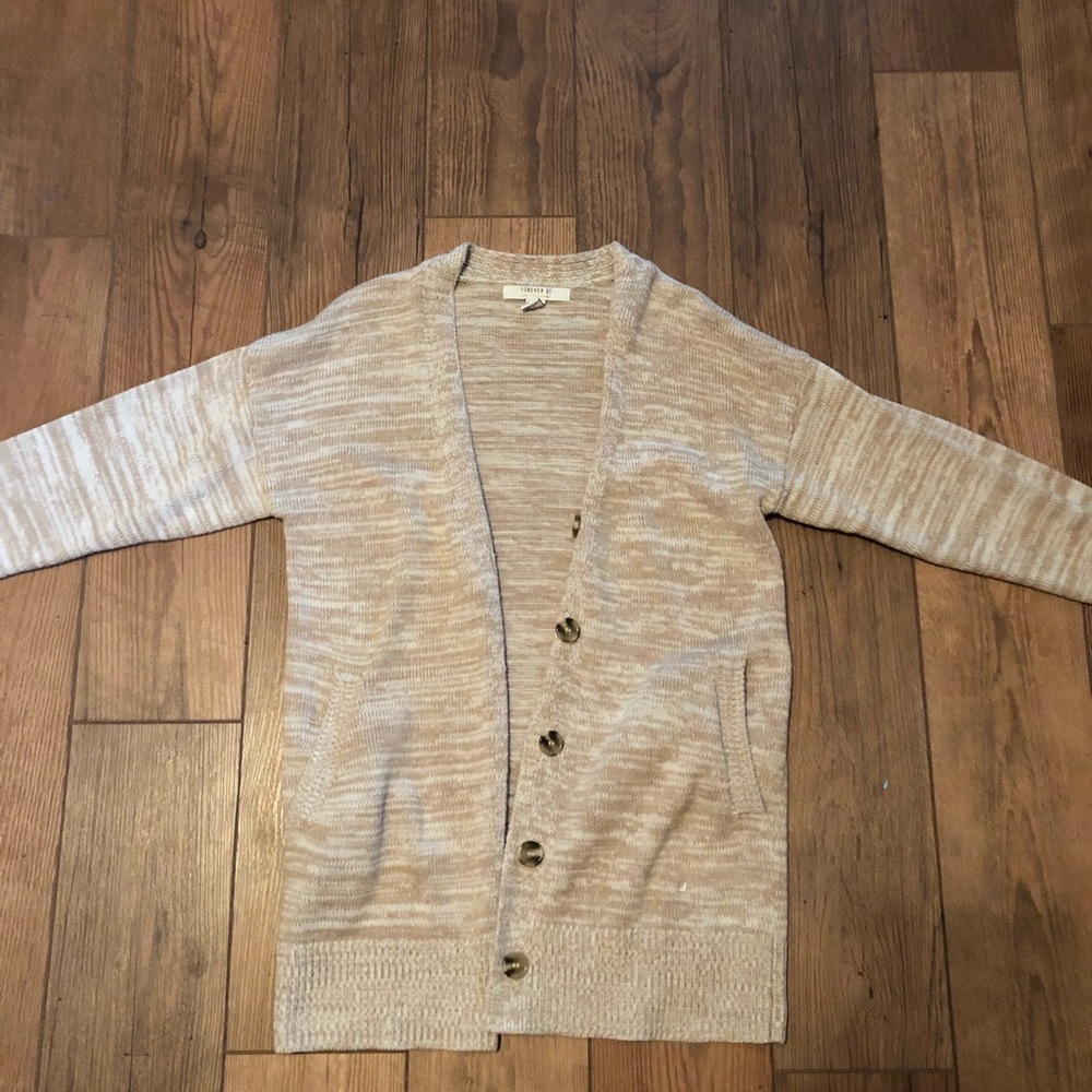 Adorable cardigan!!